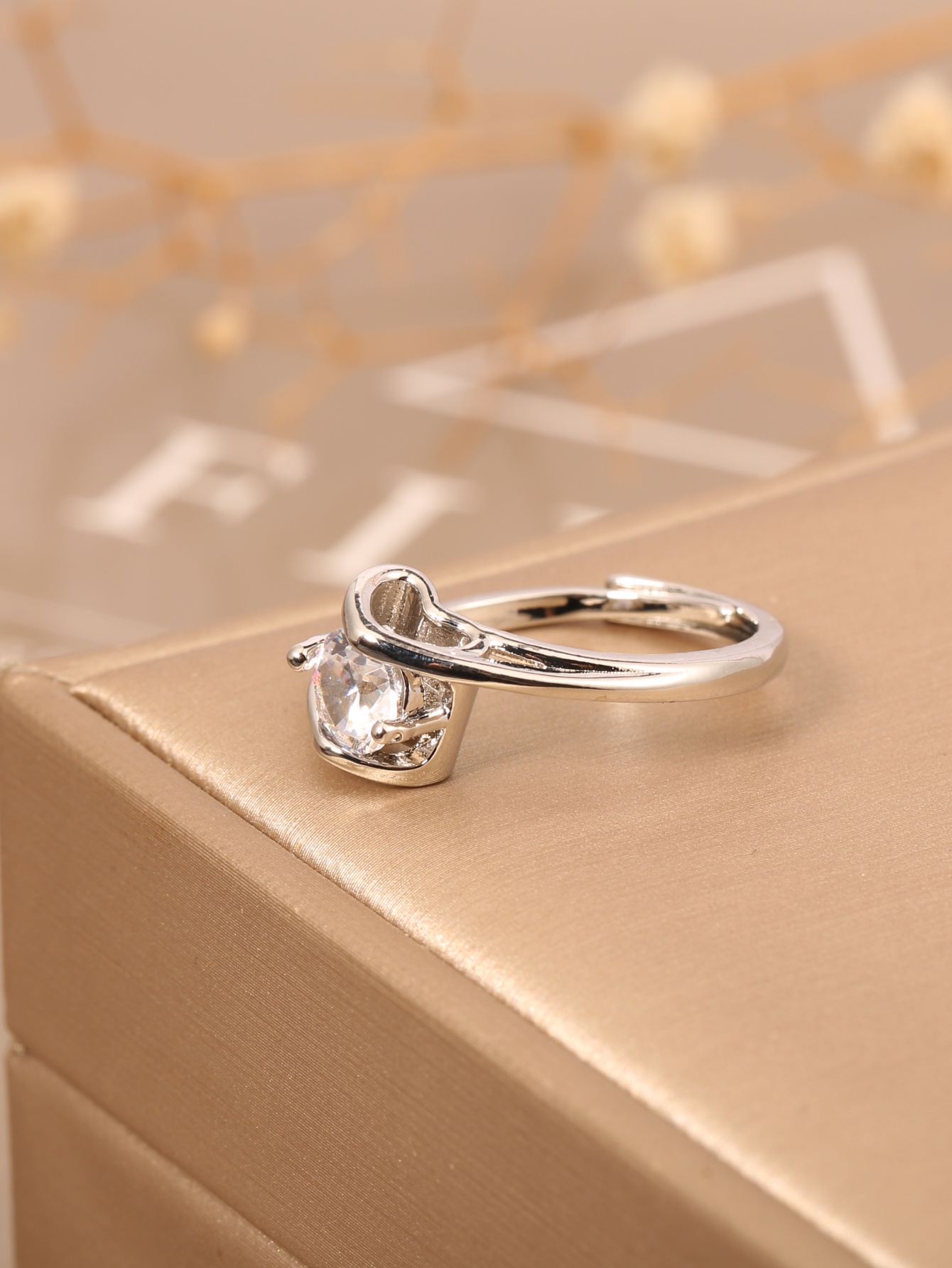 Luxury Lifestyle For Women - 1 Piece of European and American