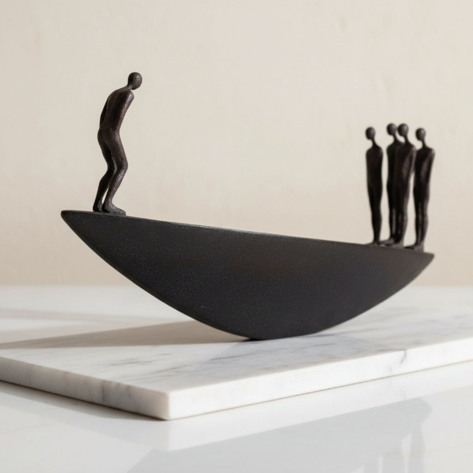 Modern Resin Sailboat Statue A - Quiet Luxury Lifestyle 评论和价格